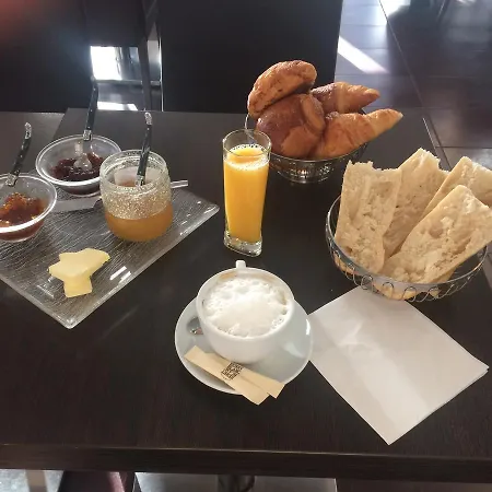 ホテル Restaurant La Fregate *